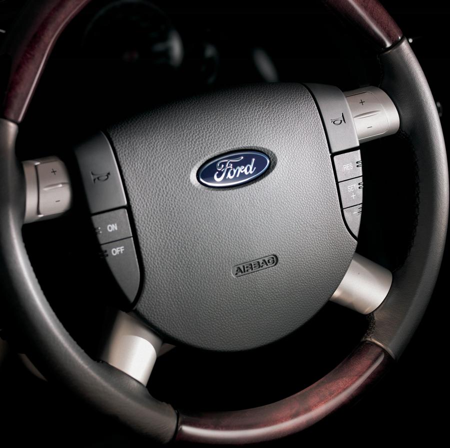  Ford Mondeo 2003 года  (фото 33 из 52)